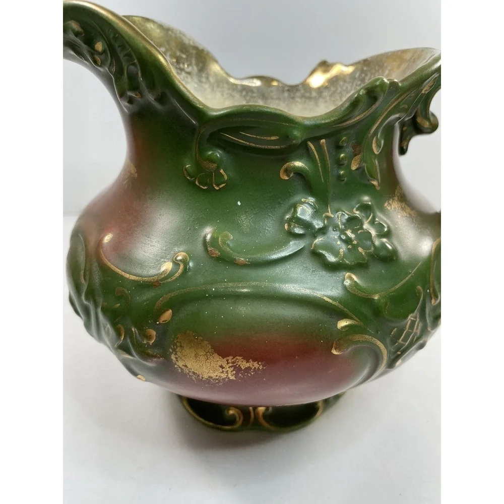 Vintage Haynes Balts 22‎ red green and gold accents Pitcher